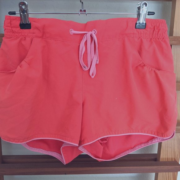 Old Navy Active Shorts - Picture 1 of 8